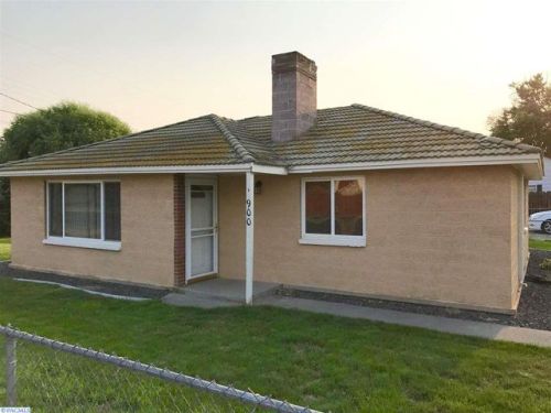 900 Union St, Kennewick WA  99336-4321 exterior