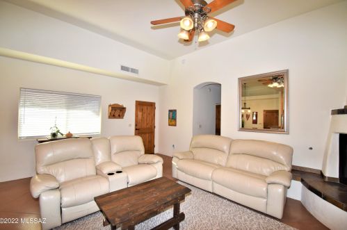 1712 Santa Rosa Ave, Tucson, AZ 85712-3529