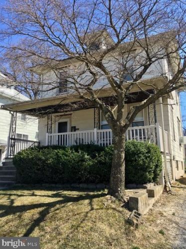 218 Chestnut St, Camden, NJ 08106-1512