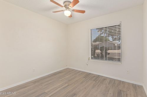 4428 Turquoise Ave, Glendale AZ 85302-1149 exterior