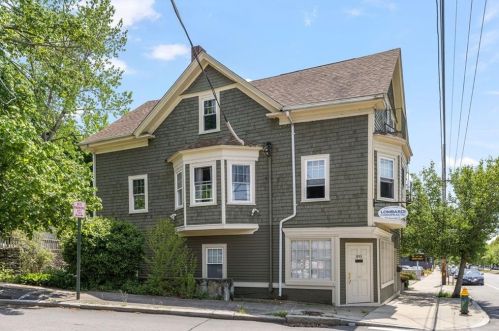 895 Main St, Providence, RI 02904-5712