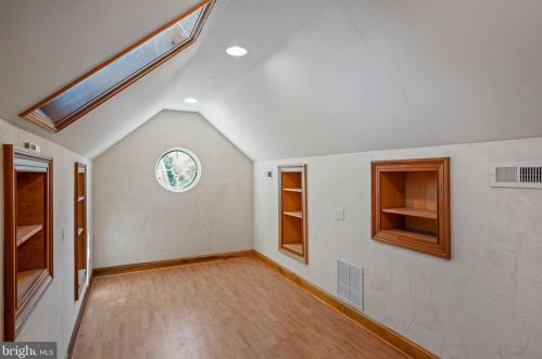 15573 Alderbrook Dr, Haymarket VA  20169-6130 exterior