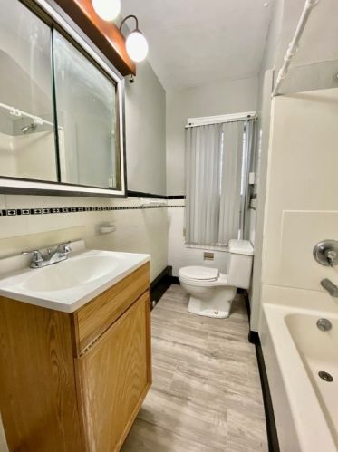 2194 Pauline Ave, Pittsburgh PA  15216-3517 exterior