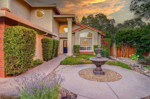 111 Burrill Dr, Folsom CA  95630-2270 exterior