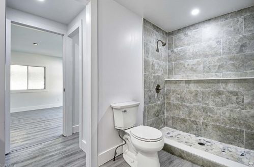 23 Derhenson Dr, Naples FL  34114-8202 exterior