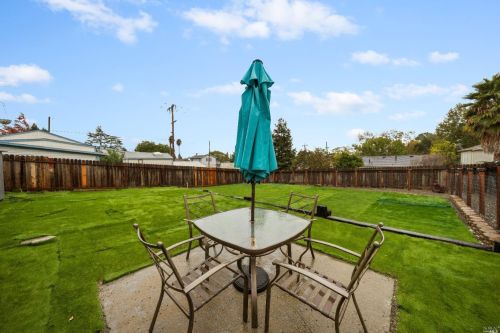 266 Hillcrest Ave, Benicia CA  94510-2225 exterior