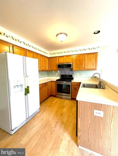 1222 Oxford Cir, Lansdale PA 19446-6652 exterior