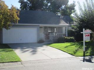 3632 Woodcrest Rd, Sacramento, CA 95821-3758