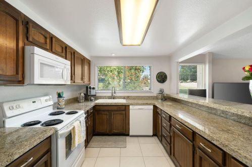 35054 Mission Hills Dr, Rancho Mirage CA  92270-1323 exterior