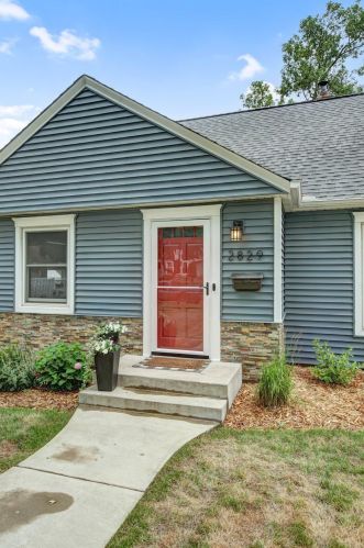 2829 Edgewood Ave, Minneapolis, MN 55426-3323