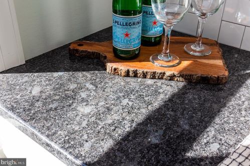 24 New St, Lancaster PA  17602-2047 exterior