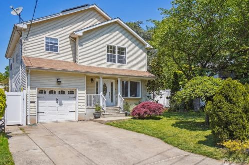 2815 Maple Ave, South Plainfield NJ  07080-5455 exterior