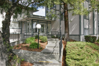 44 Harder Rd, Hayward CA  94544-2829 exterior