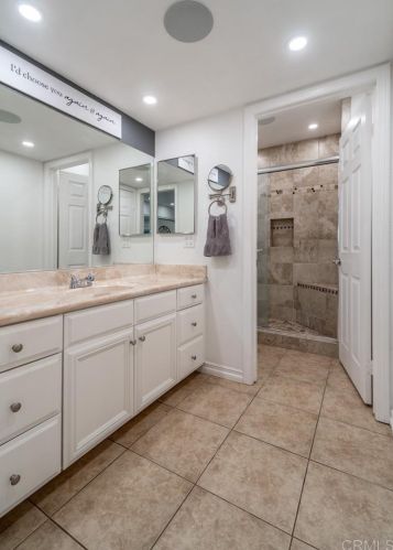 2142 Alpine Glen Pl, Alpine CA  91901-2120 exterior