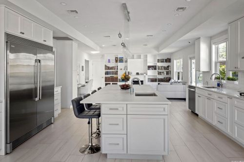 485 Albemarle Rd, Cedarhurst NY  11516-1228 exterior