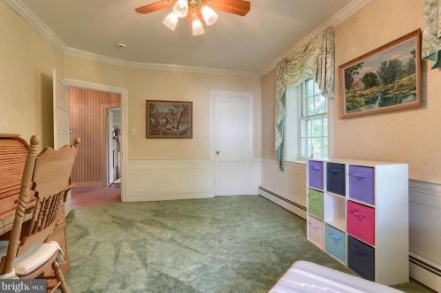 6411 Devonshire Hts Rd, Harrisburg PA 17111-4818 exterior