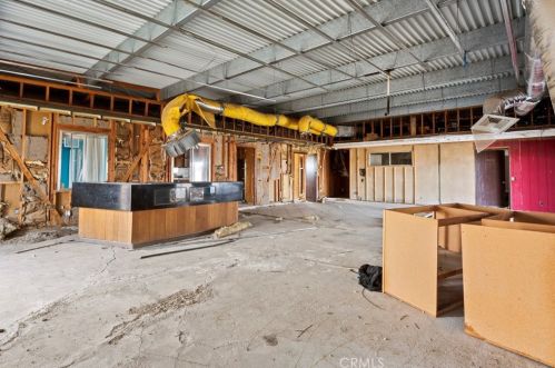 5041 Avenue, Lancaster CA  93534-7428 exterior