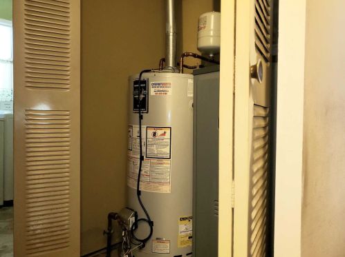 4 Fairfax Rd, Fishkill NY  12524-1413 exterior