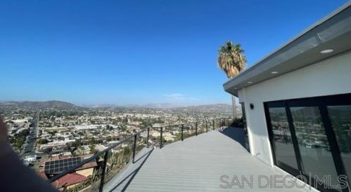 1110 Monterey Dr, El Cajon CA  92020-6718 exterior