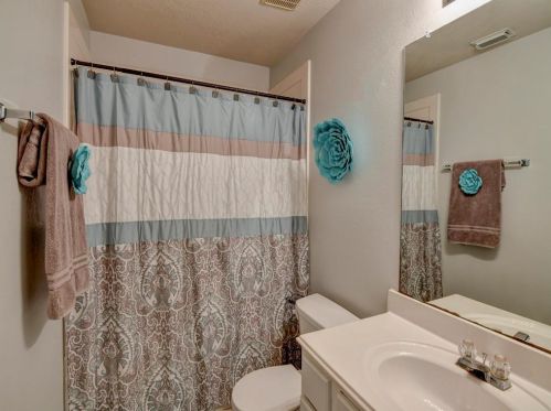 6804 Adella Ct, Pearland TX 77584-3213 exterior