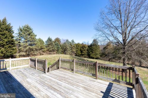 550 Herrs Rdg Rd, Gettysburg PA  17325-8556 exterior