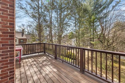 15 Edna St, White Plains NY  10606-2001 exterior