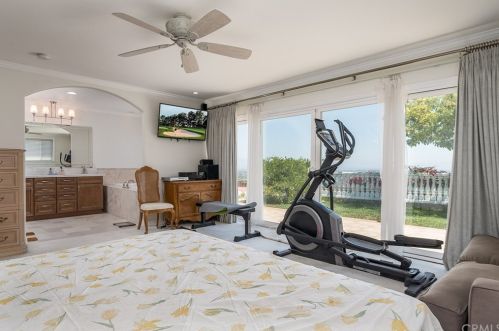 1050 Avocado Crst Rd, La Habra CA 90631-8108 exterior