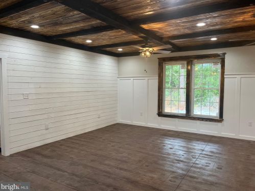 594 Baynesville Rd, Montross VA  22520-2325 exterior