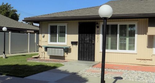 9930 Cedar St, Bellflower, CA 90706-6910
