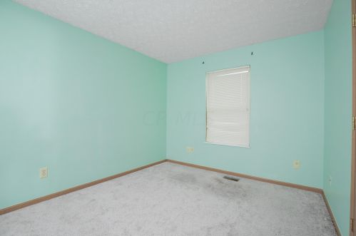 1167 Barlowe Run Dr, Blacklick OH  43004-9082 exterior