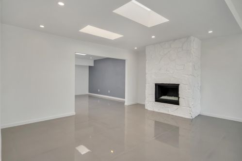 42 Majorca Dr, Rancho Mirage CA  92270-3823 exterior