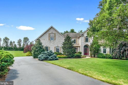 1402 Wellgate Ln, Navy Sup Dpt, PA 17055-6761