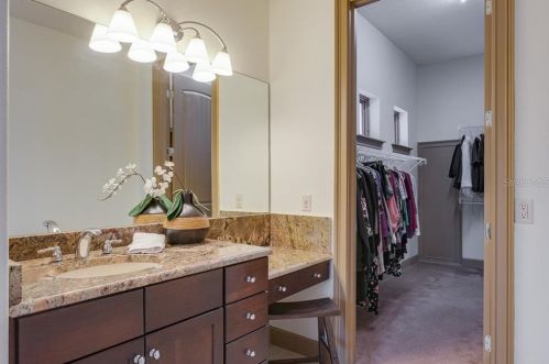 583 Lora Ln, Tarpon Springs FL 34688-9058 exterior