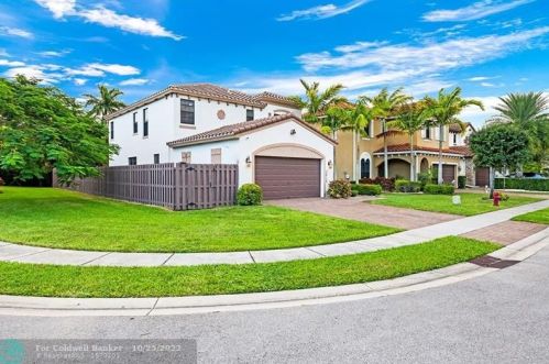 3812 Aspen Leaf Dr, Boynton Beach FL  33436-1700 exterior
