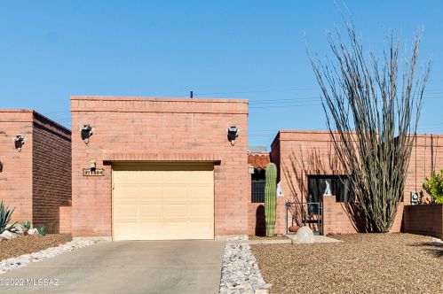 1884 Misty Hollow Ln, Tucson, AZ 85704-0951