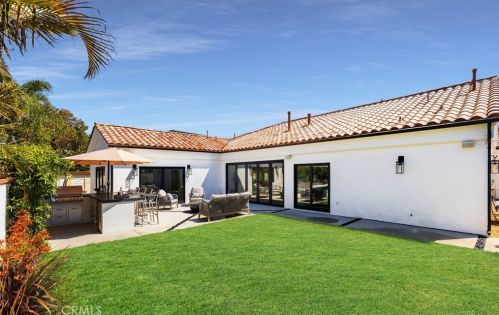 1945 Santiago Dr, Newport Beach CA  92660-3834 exterior