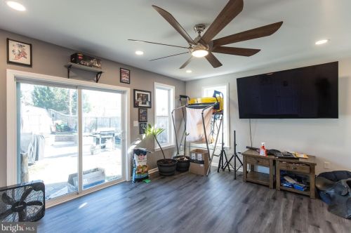 25 Goldy Dr, Gloucester NJ  08030-1318 exterior