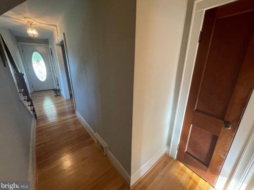 504 Church St, Charles Town WV  25414-1314 exterior