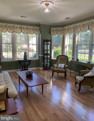 17653 Glass Ridge Pl, Gainesville VA  20155-3045 exterior