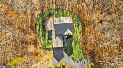 9085 Bristow Woods Ct, Nokesville VA  20181 exterior