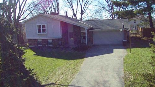 10053 Indian Hill Dr, Hamilton, KY 41091-9531