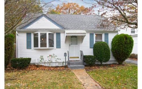 1340 Richland Blvd, Bayshore, NY 11706-5416
