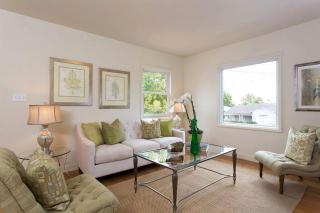2538 Rampart St, Oakland, CA 94602-3039