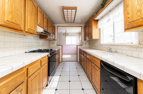 8072 San Heron Cir, Buena Park CA  90620-2914 exterior
