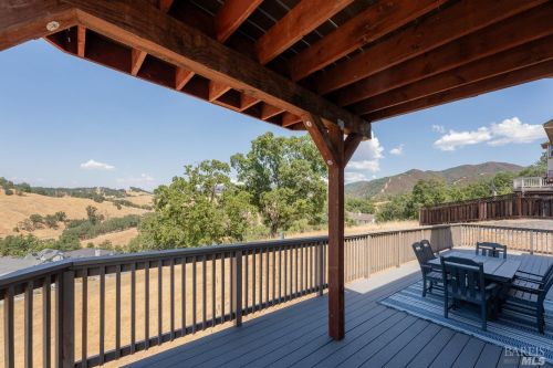 380 Tehuacan Rd, Ukiah CA  exterior