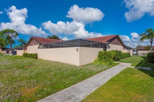 4766 Sunny Palm Cir, West Palm Beach, FL 33415-2864