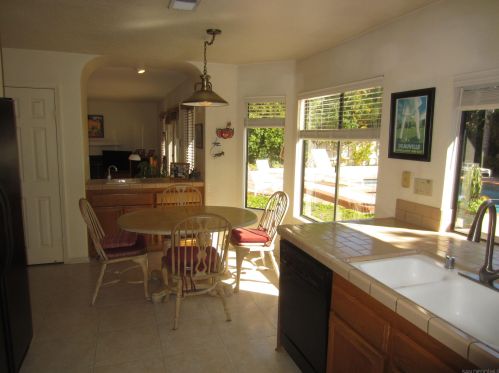 4085 Caminito Terviso, San Diego CA  92122-1991 exterior