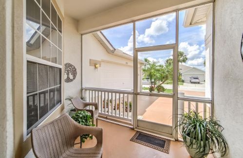 2217 Preservation Green Ct, Ruskin FL  33573-4418 exterior