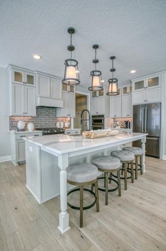 726 Crest Curv, Hudson, WI 54016-8296