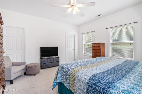 52 Tuscarora Ave, Beaufort SC 29907-1107 exterior